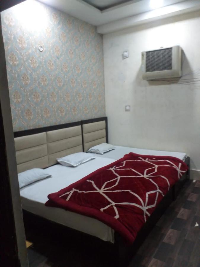Abhiraj Guest House Mathura Dış mekan fotoğraf