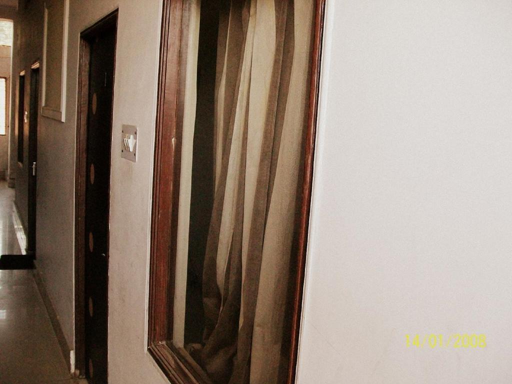 Abhiraj Guest House Mathura Dış mekan fotoğraf
