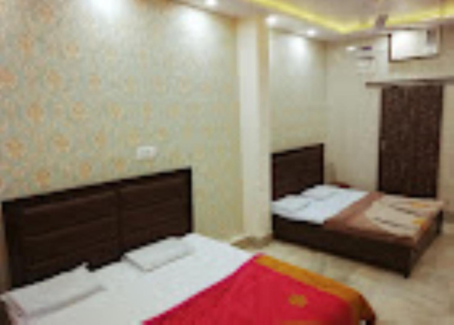 Abhiraj Guest House Mathura Dış mekan fotoğraf